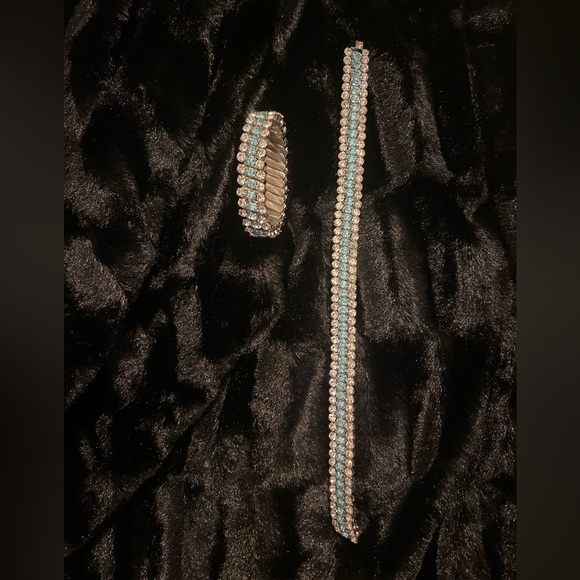 Vintage Light Blue Rhinestone Choker Necklace & Bracelet Set look @ the video - Picture 8 of 17